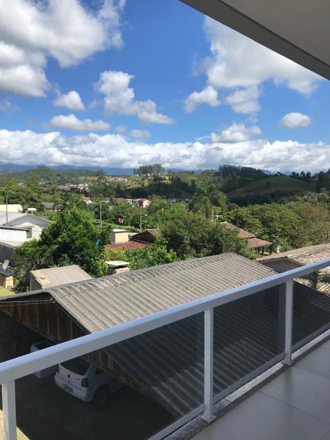 Bell Vale Hotel เลาโรมิลเลอร์ ภายนอก รูปภาพ