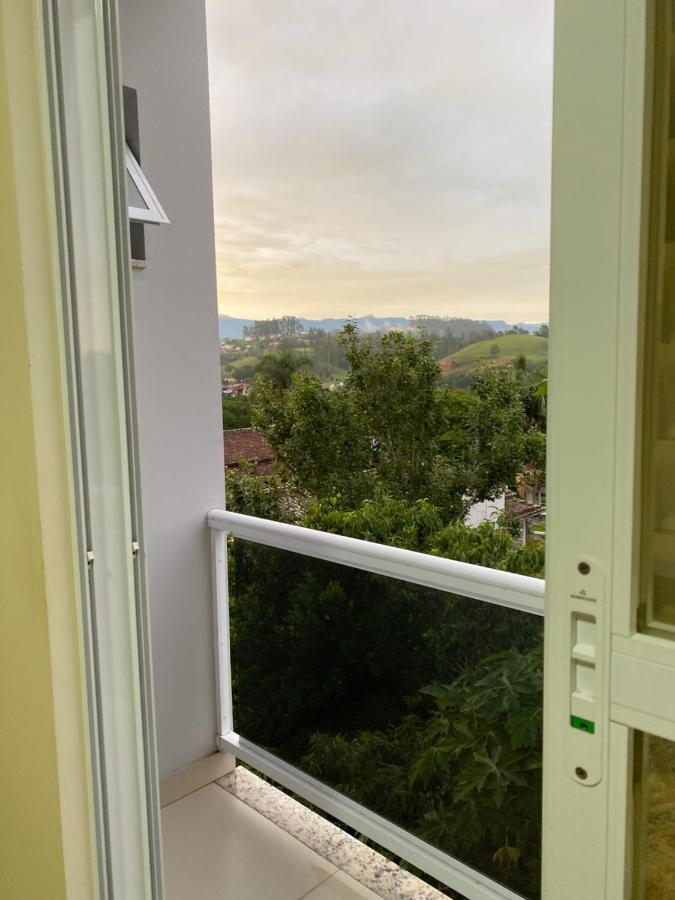 Bell Vale Hotel เลาโรมิลเลอร์ ภายนอก รูปภาพ